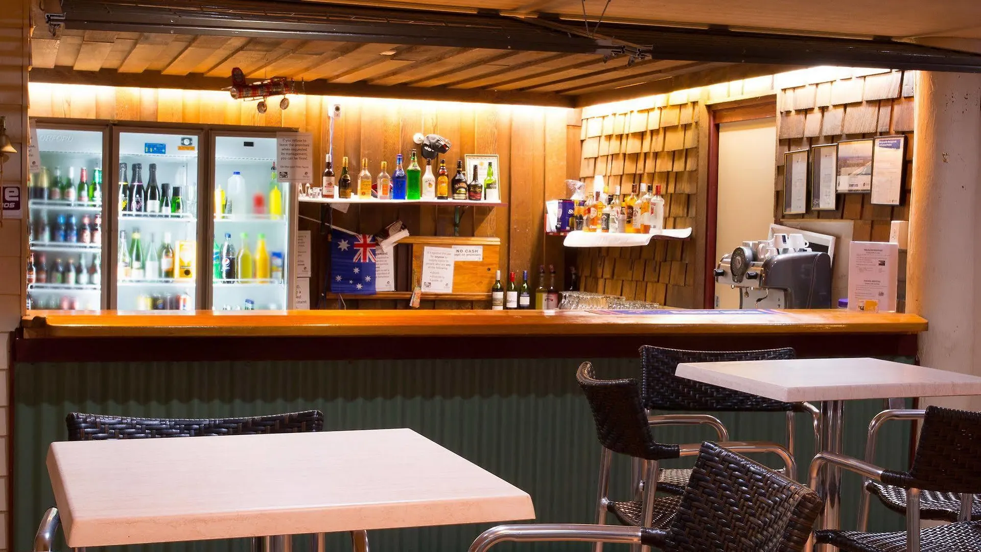 ***  Cedar Lake Country Resort Advancetown 오스트레일리아